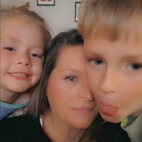 Meet your Posher, Amber - Picture 2 of 2